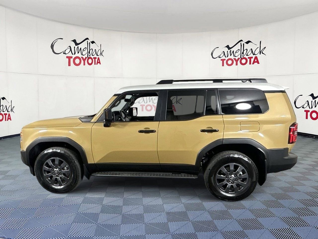 Used 2024 Toyota Land Cruiser w/ Premium Package AWD/4WD image 4