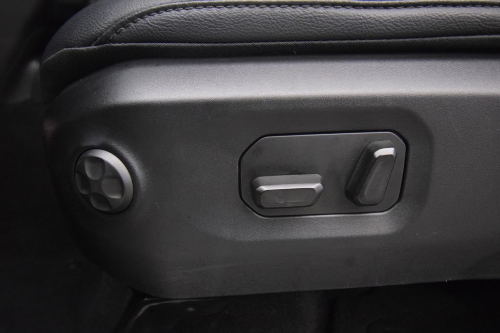 Used 2025 Jeep Gladiator Sport AWD/4WD image 28
