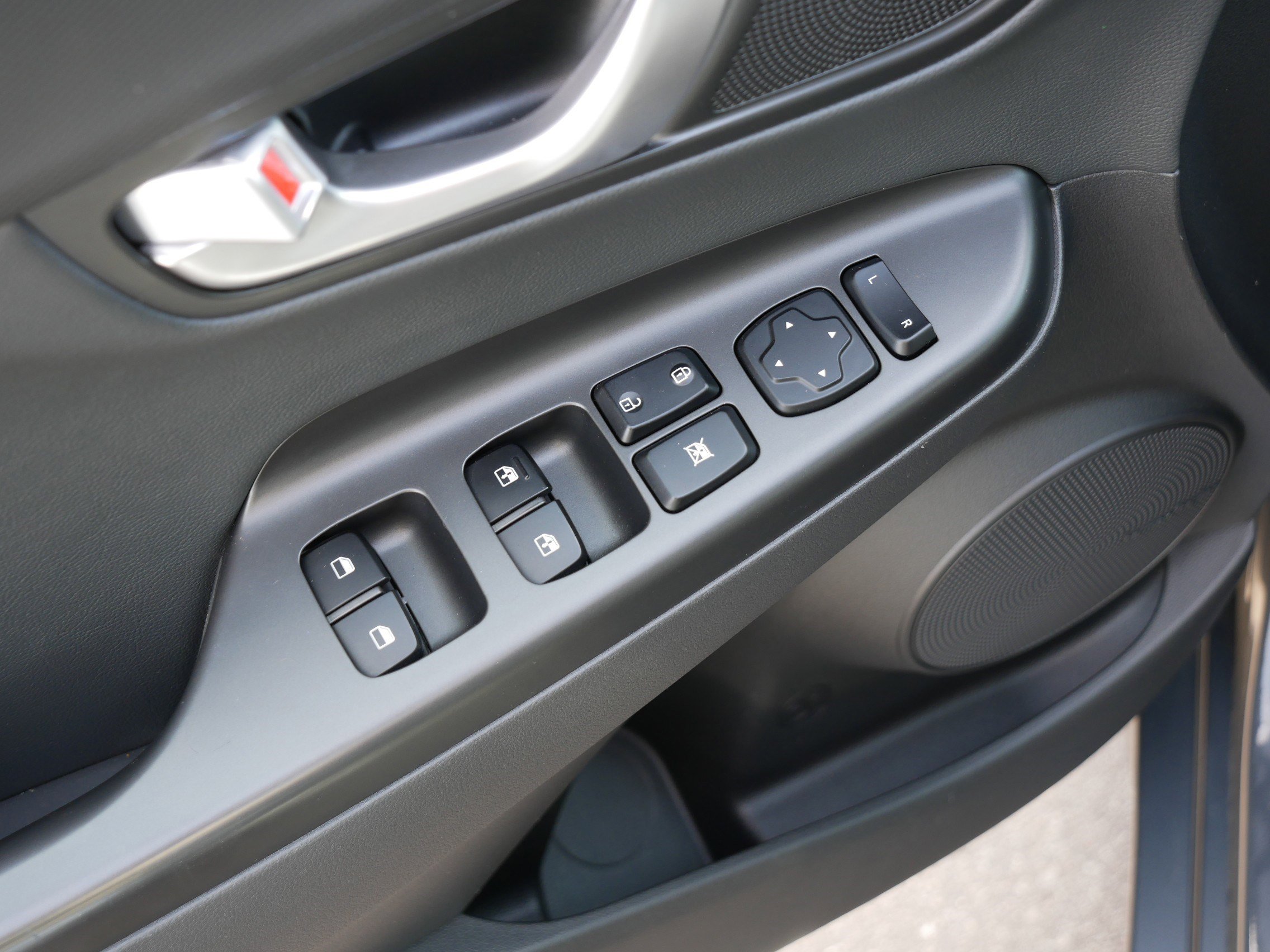 Certified 2023 Hyundai Kona Limited image 19