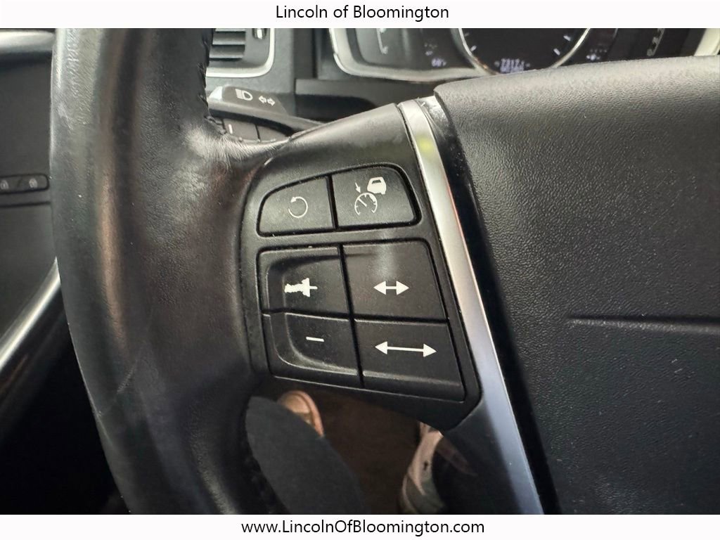 Used 2018 Volvo S60 T5 Inscription w/ Technology Package image 41