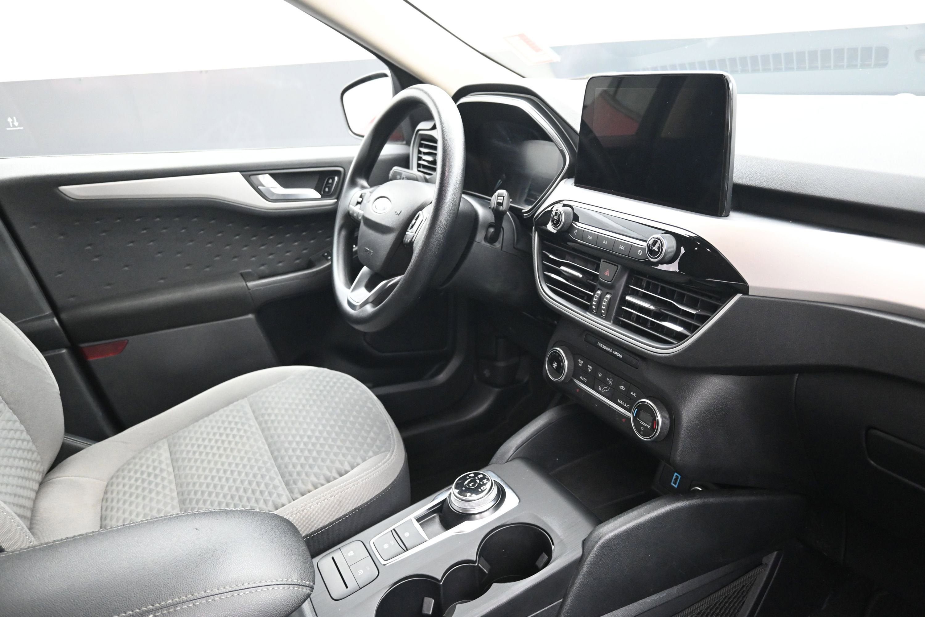 Used 2020 Ford Escape SE FWD image 27