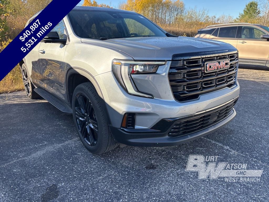 Used 2025 GMC Acadia Elevation w/ Black Edition image 10
