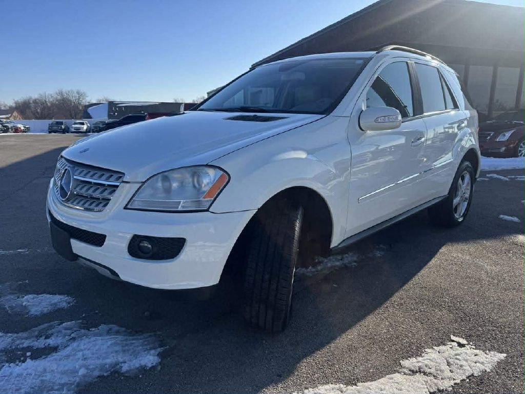 Used 2008 Mercedes-Benz ML 320 4MATIC image 3