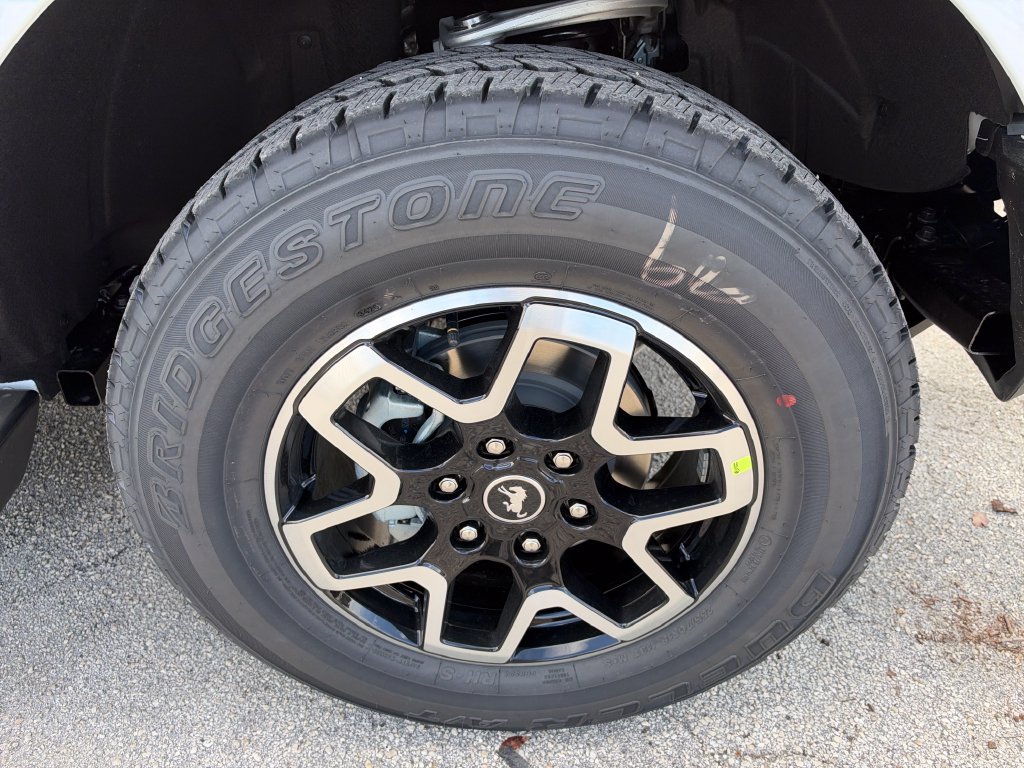 New 2026 Ford Bronco Outer Banks AWD/4WD image 11