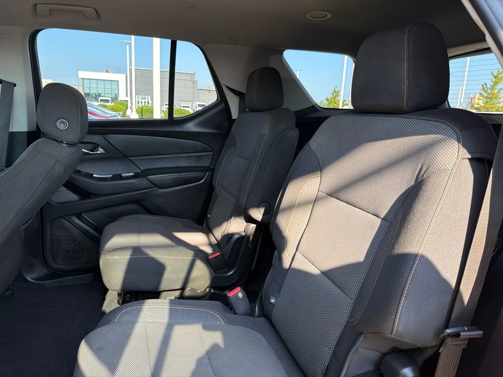 Used 2019 Chevrolet Traverse LT w/ LPO, Floor Liner Package AWD/4WD image 26