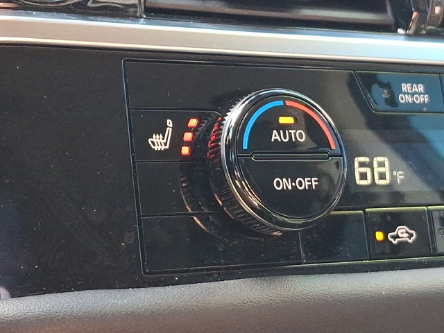 Used 2024 Nissan Pathfinder SL AWD/4WD image 20