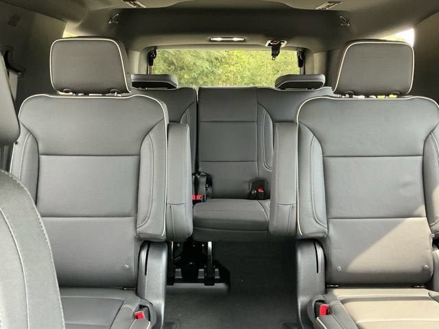 New 2026 GMC Yukon Elevation w/ Elevation Premium Package AWD/4WD image 23