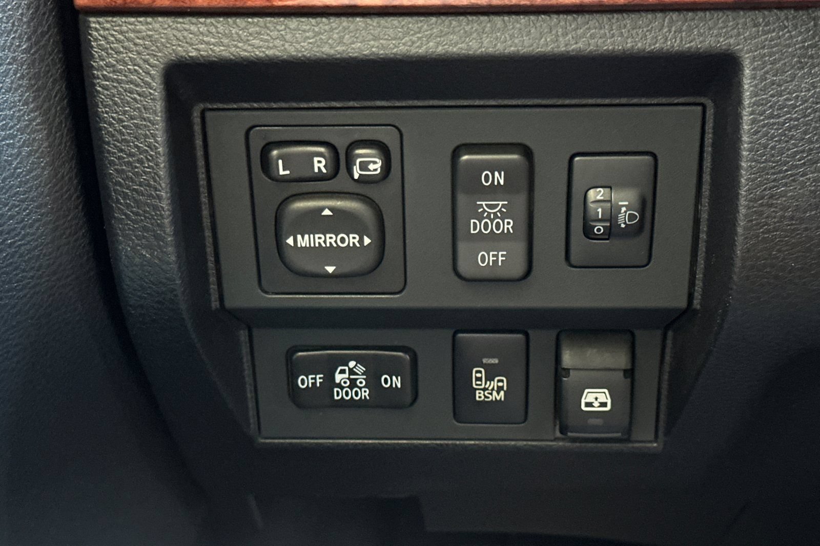 Used 2014 Toyota Tundra 1794 Edition RWD image 31