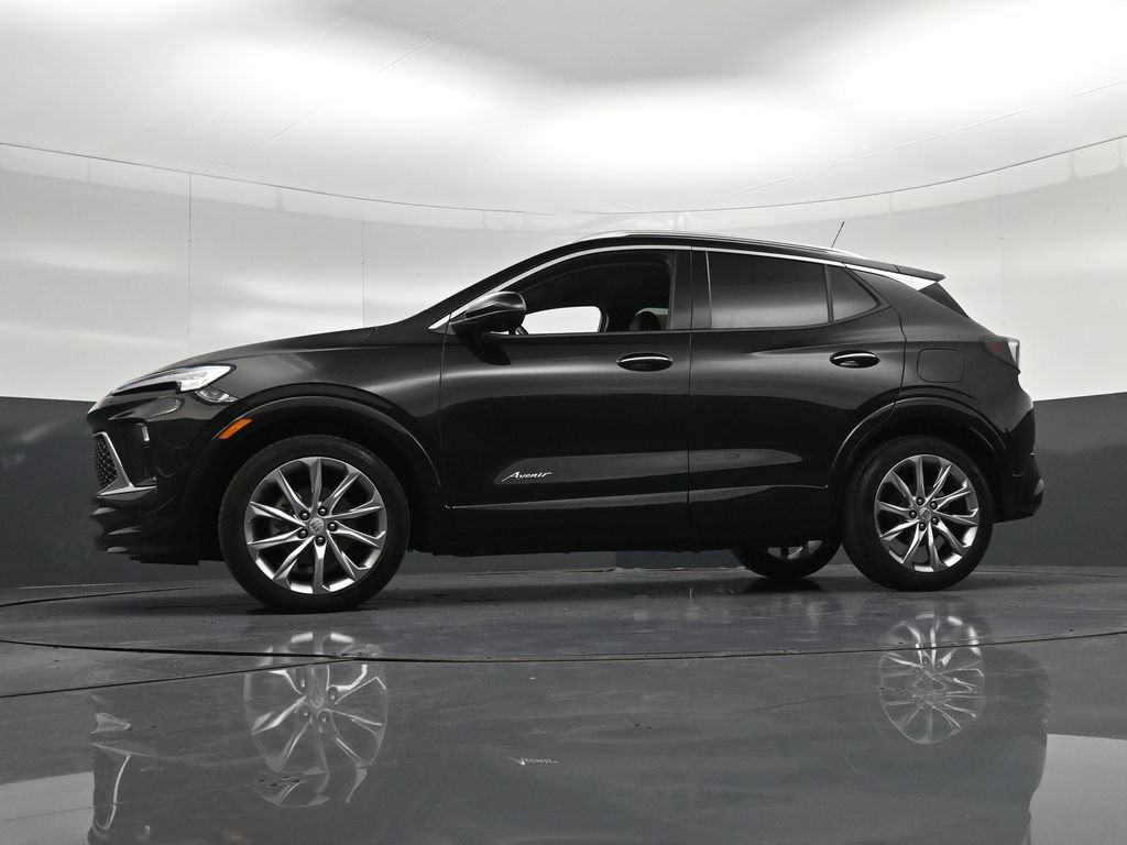 Used 2024 Buick Encore GX Avenir w/ Avenir Technology Package FWD image 30