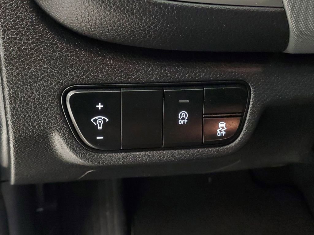 Used 2024 Kia Seltos LX image 12