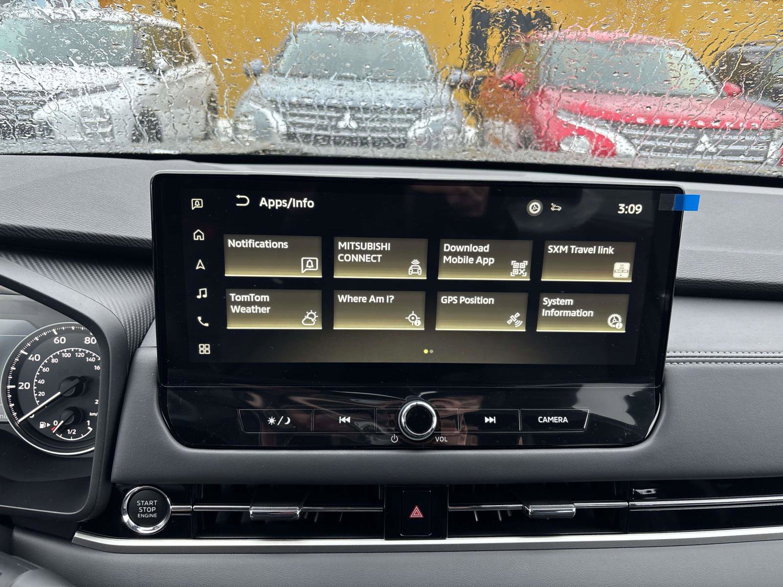 New 2026 Mitsubishi Outlander SE image 11