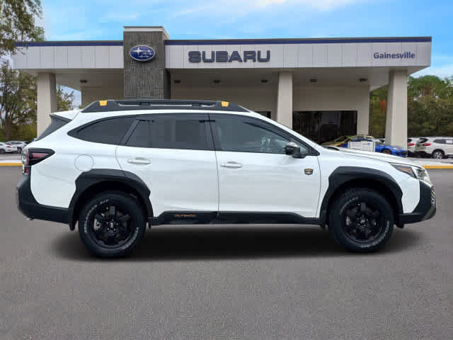 Used 2025 Subaru Outback Wilderness AWD/4WD image 7