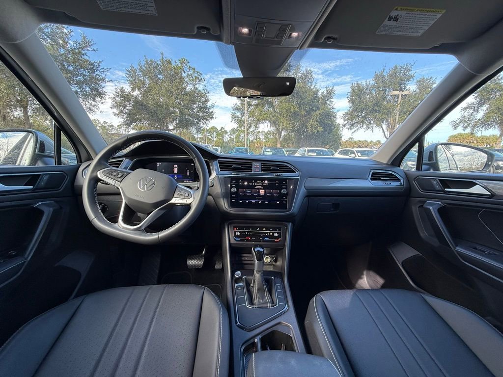 Used 2023 Volkswagen Tiguan SE image 15