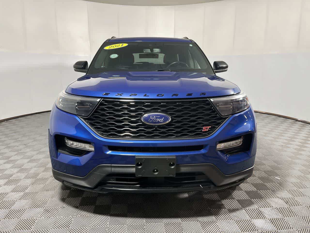 Used 2022 Ford Explorer ST w/ Equipment Group 401A AWD/4WD image 3