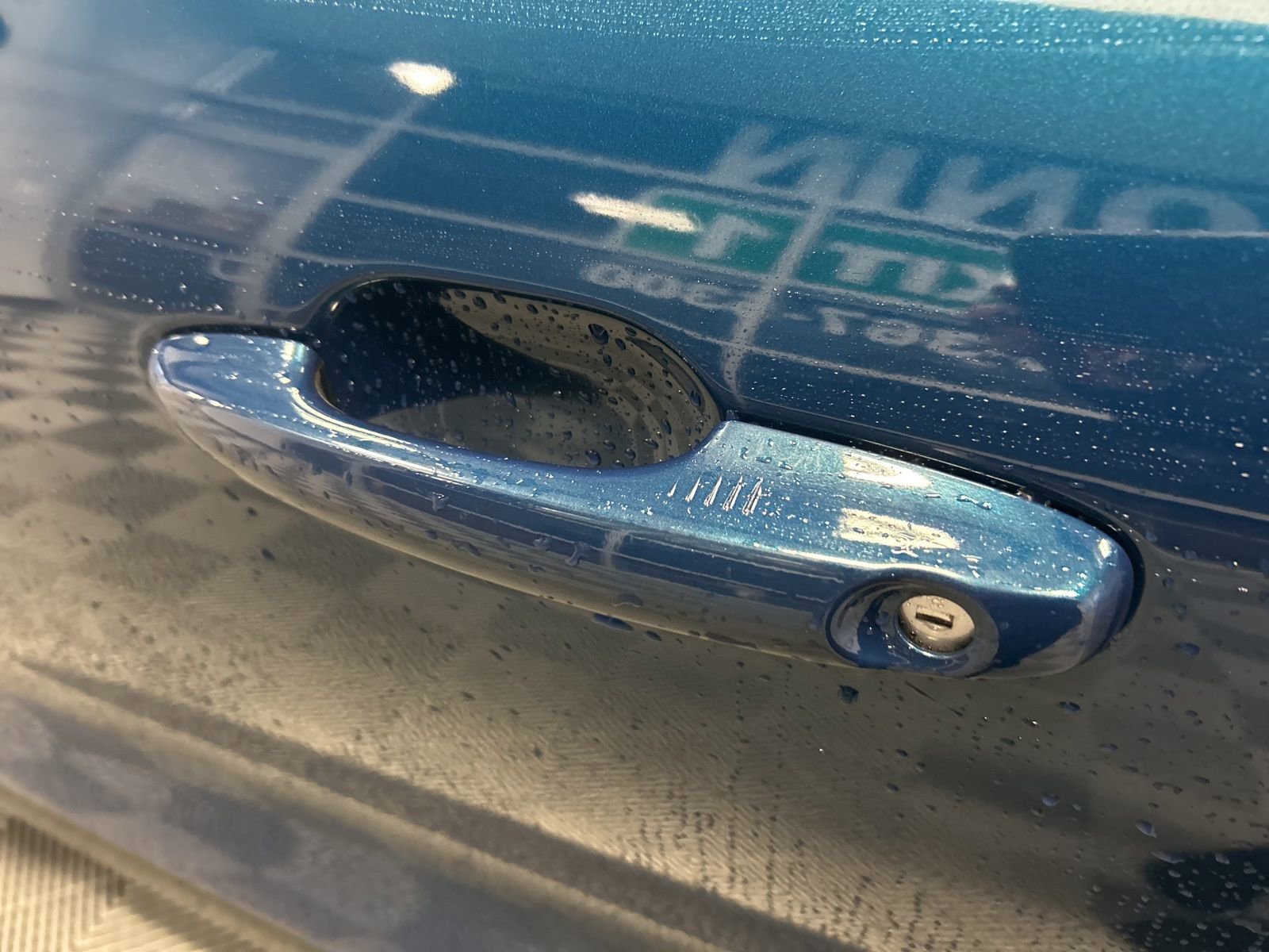 Used 2020 Ford Escape SE Sport image 10