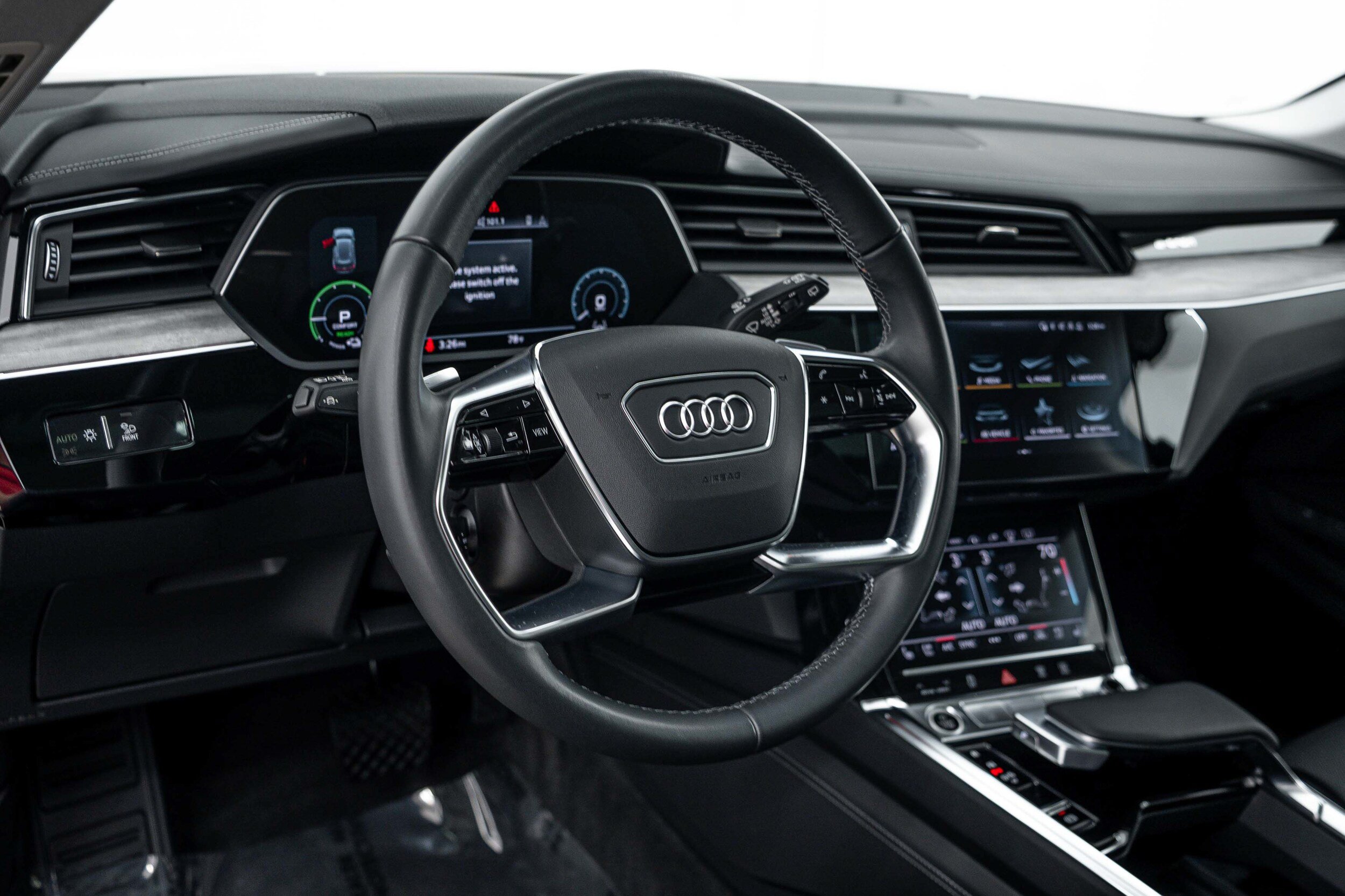Certified 2024 Audi Q8 e-tron Prestige AWD/4WD image 9