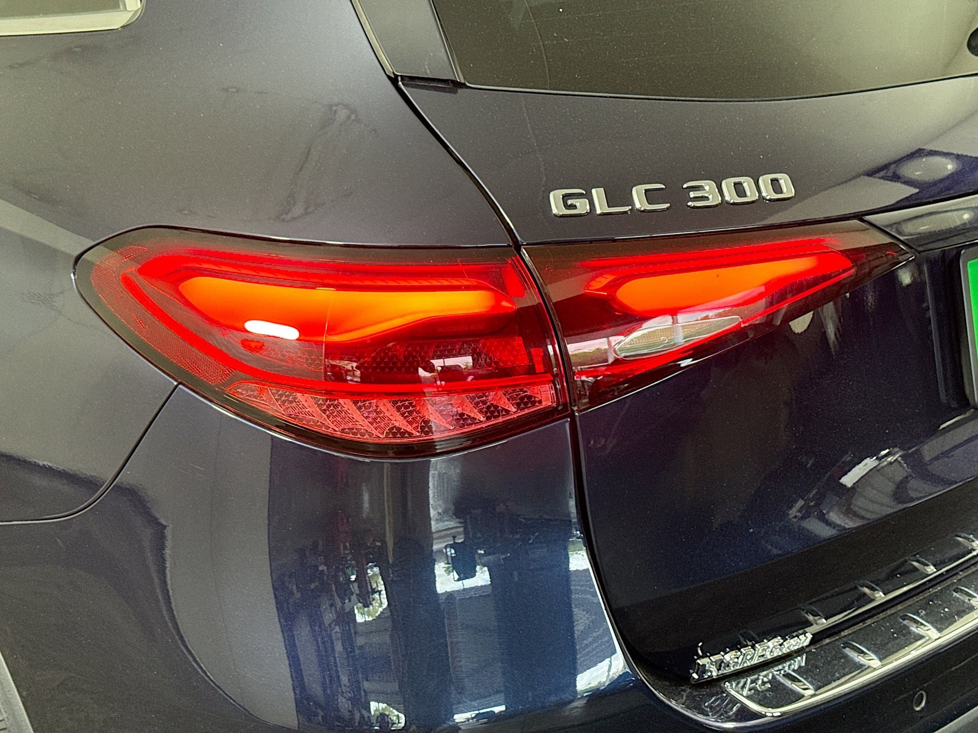 Used 2023 Mercedes-Benz GLC 300 4MATIC w/ Exclusive Trim Package image 36