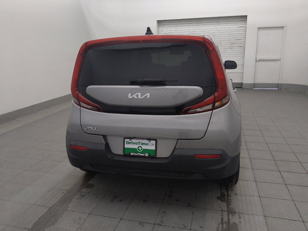 Used 2022 Kia Soul LX FWD image 7