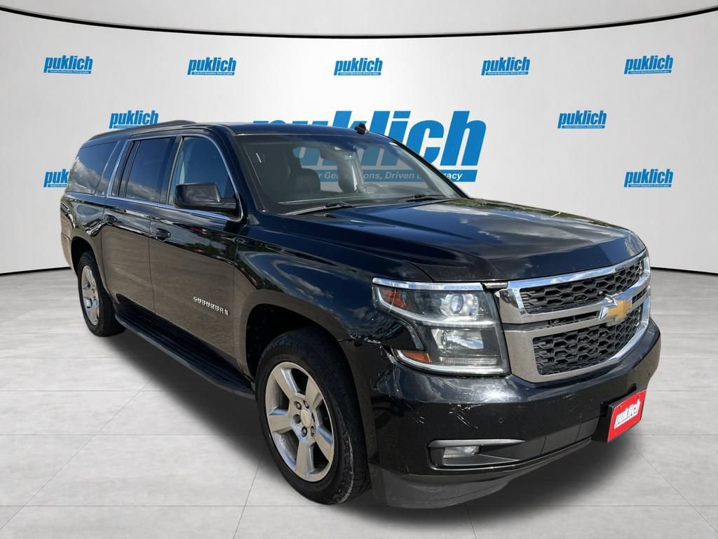 Used 2015 Chevrolet Suburban LT w/ Luxury Package AWD/4WD image 3