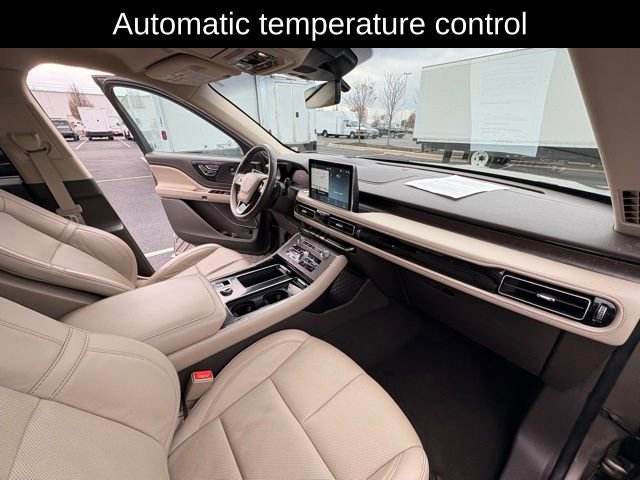 Used 2021 Lincoln Aviator Reserve w/ Equipment Group 201A image 17