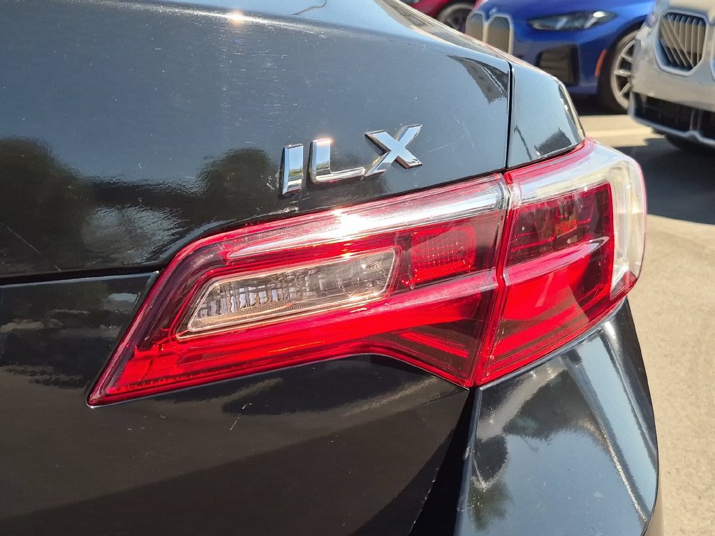 Used 2017 Acura ILX FWD image 26
