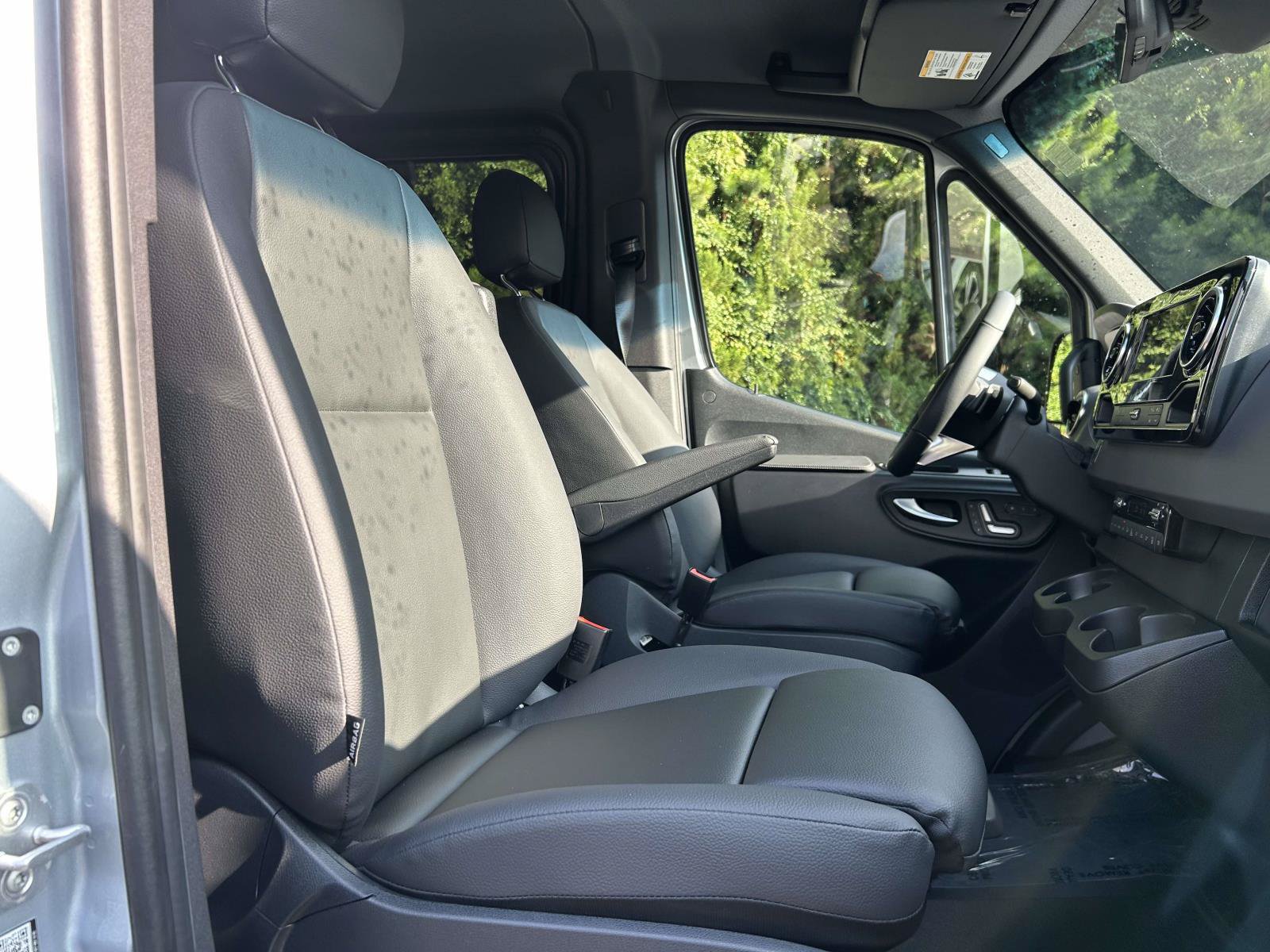 New 2026 Mercedes-Benz Sprinter 2500 image 43
