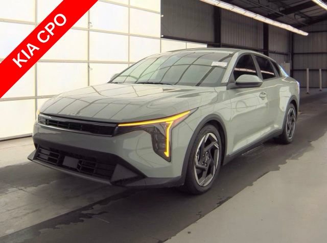 Certified 2025 Kia K4 EX FWD image 1
