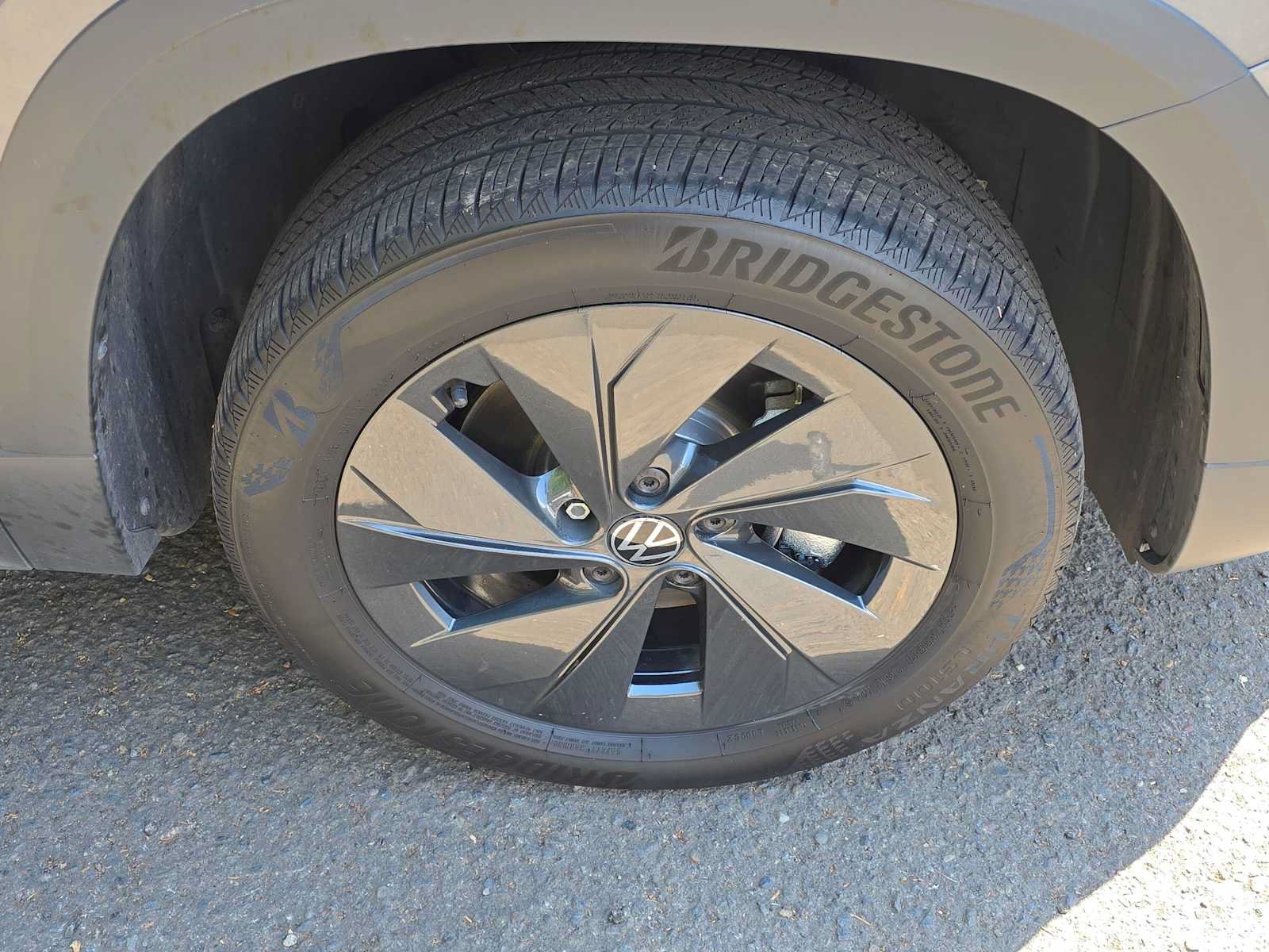 Used 2025 Volkswagen Taos S FWD image 9