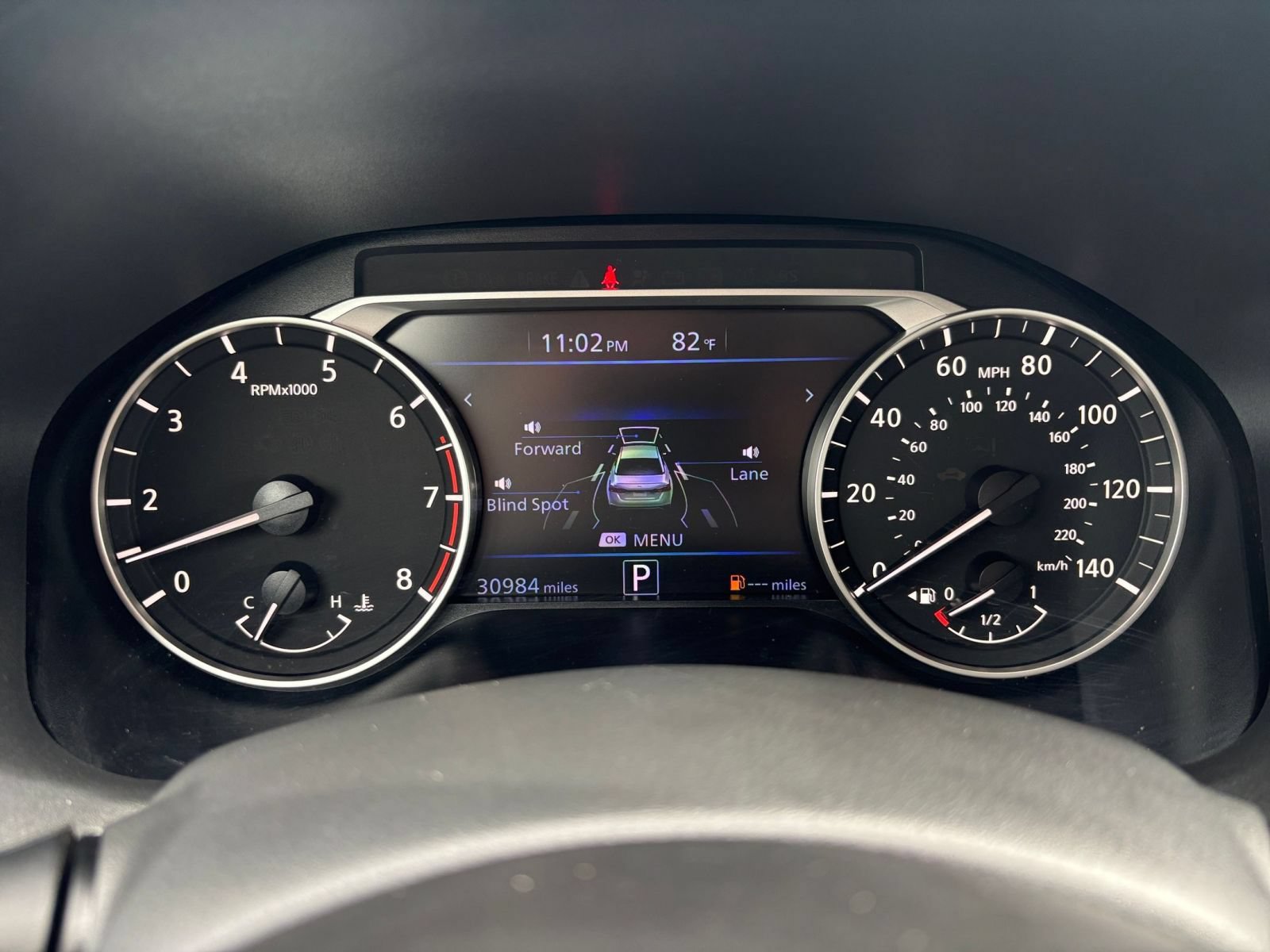 Used 2025 Nissan Altima 2.5 SV FWD image 40