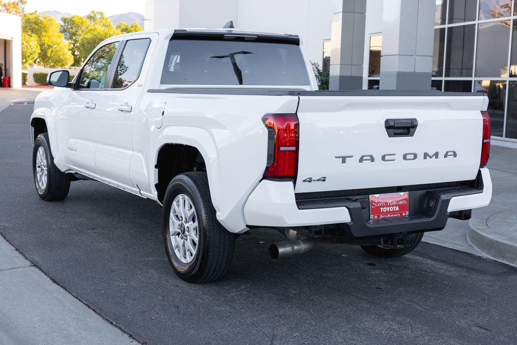 Used 2025 Toyota Tacoma SR5 image 7