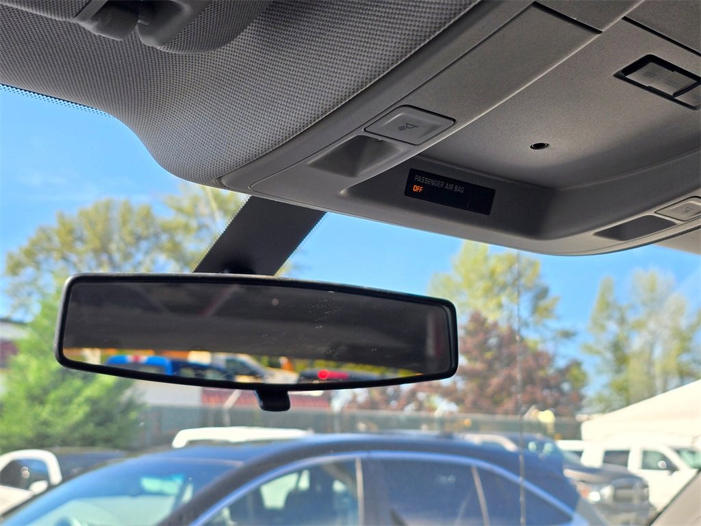 Used 2018 Chevrolet Silverado 1500 LT w/ LT Eassist Package image 23