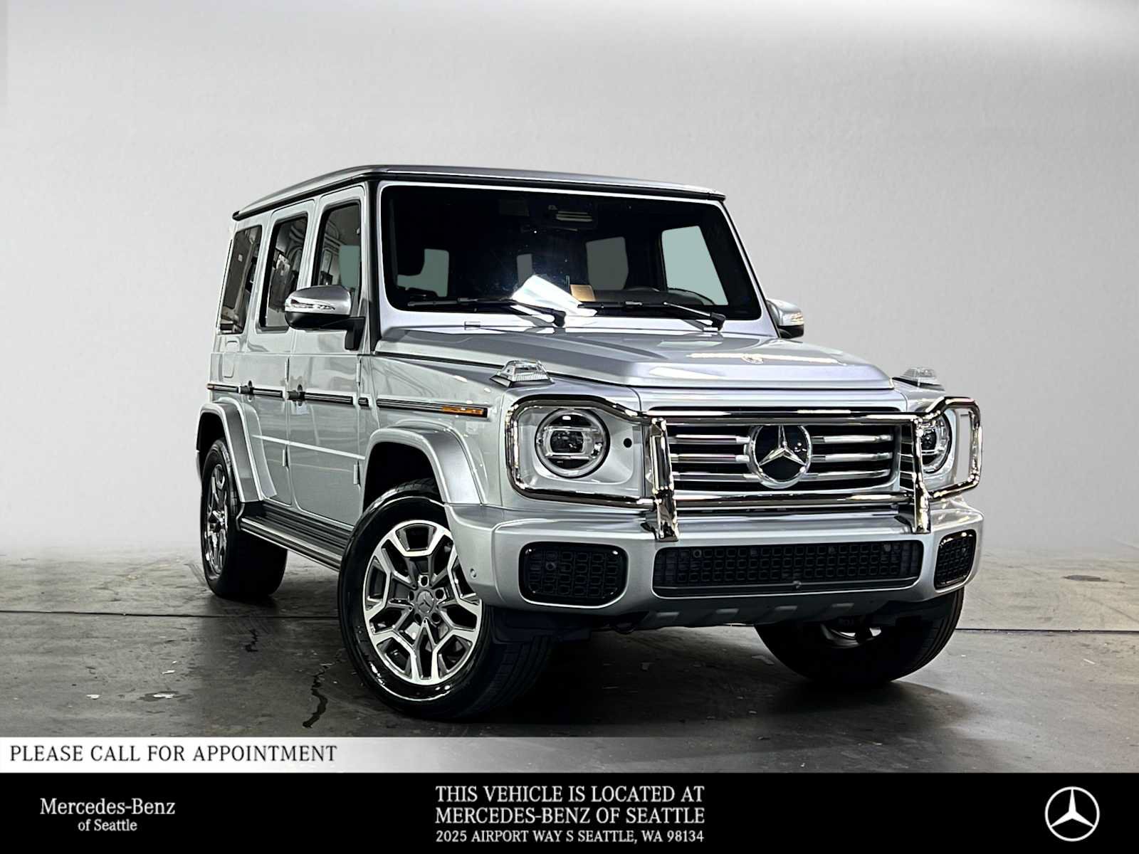Used 2025 Mercedes-Benz G 550 image 1