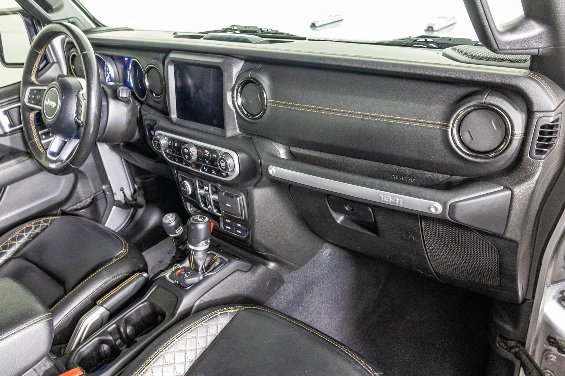 Used 2021 Jeep Wrangler Unlimited Sahara AWD/4WD image 49