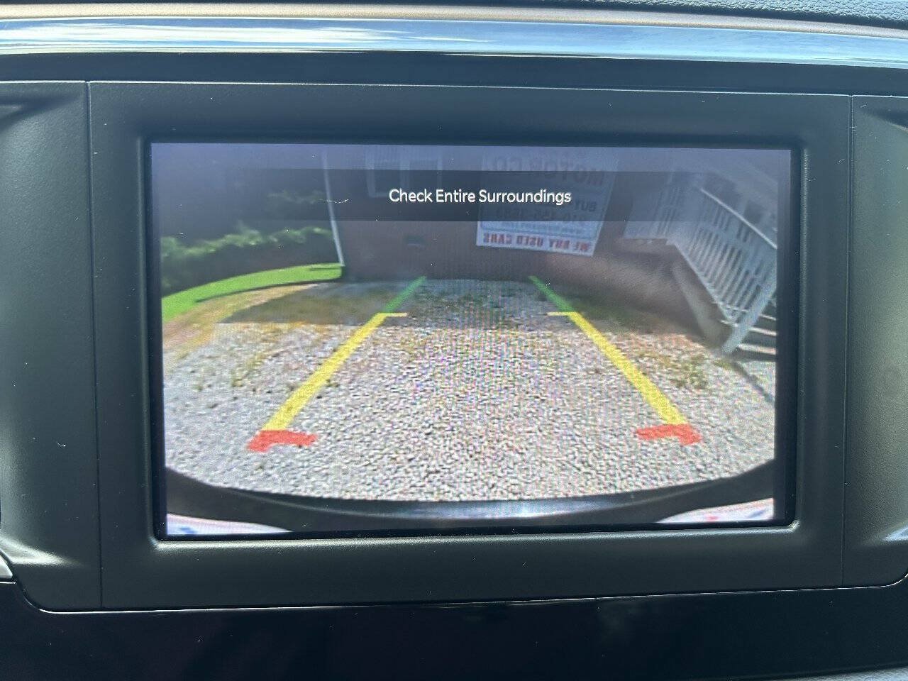 Used 2023 Chrysler Voyager LX FWD image 18
