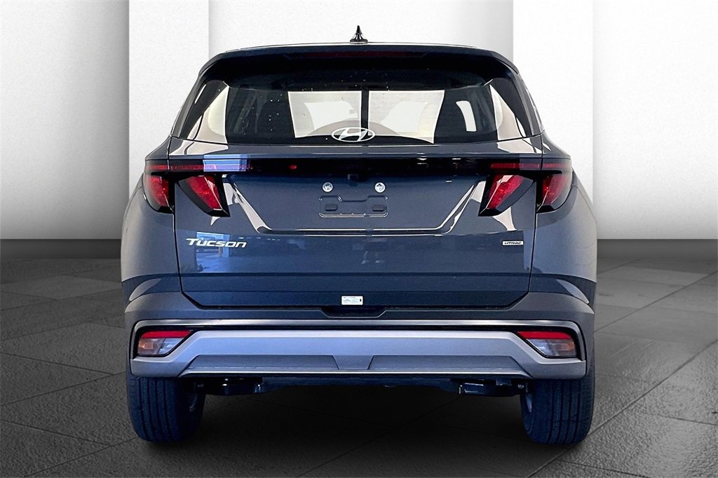 New 2025 Hyundai Tucson SE image 4
