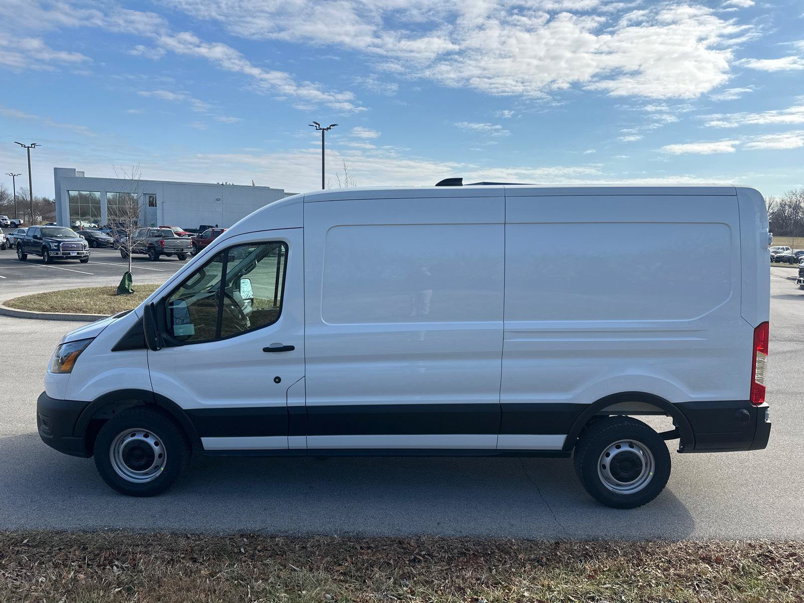 New 2026 Ford Transit 250 148 Medium Roof w/ Load Area Protection Package RWD image 12