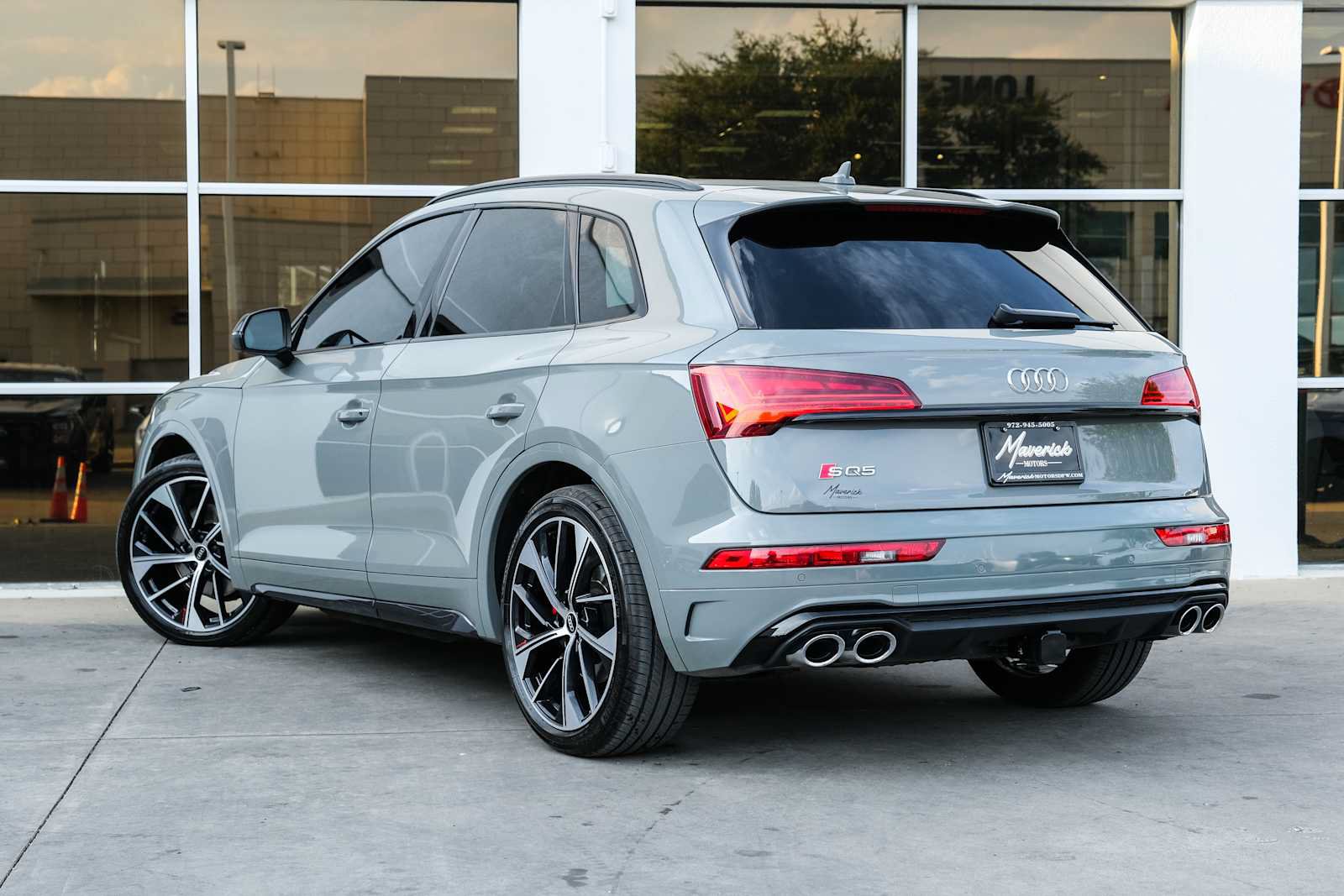 Used 2021 Audi SQ5 Premium Plus w/ Premium Plus Package AWD/4WD image 15