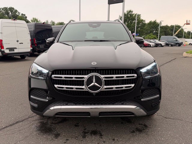 Used 2024 Mercedes-Benz GLE 450e 4MATIC image 2