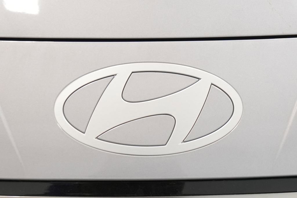New 2026 Hyundai Elantra SEL Sport image 12