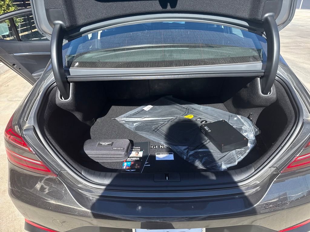 New 2026 Genesis G70 2.5T image 14