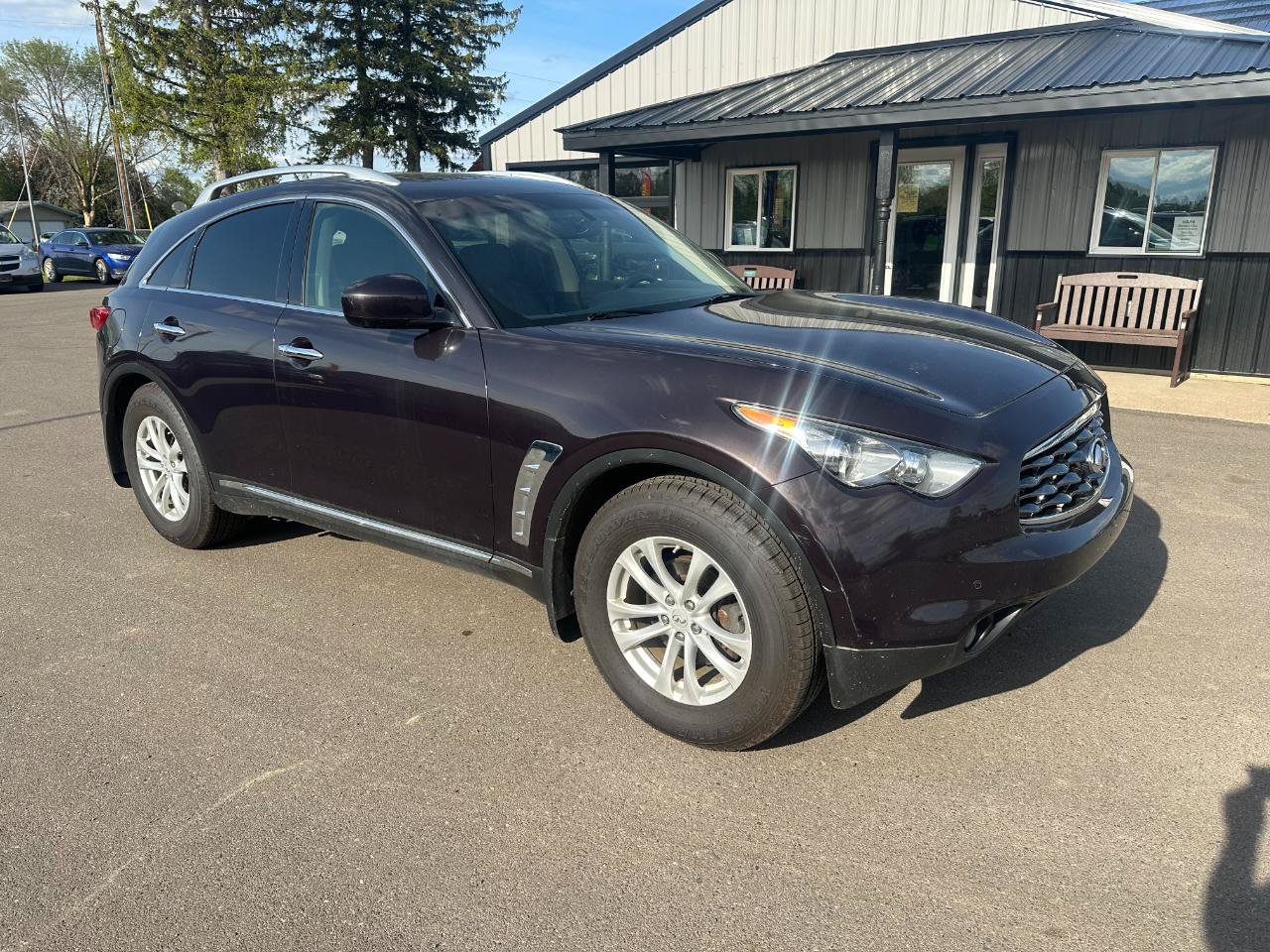 Used 2011 INFINITI FX35 AWD w/ Premium Pkg image 3
