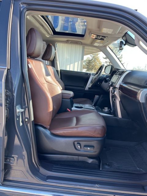 Used 2024 Toyota 4Runner Limited image 31