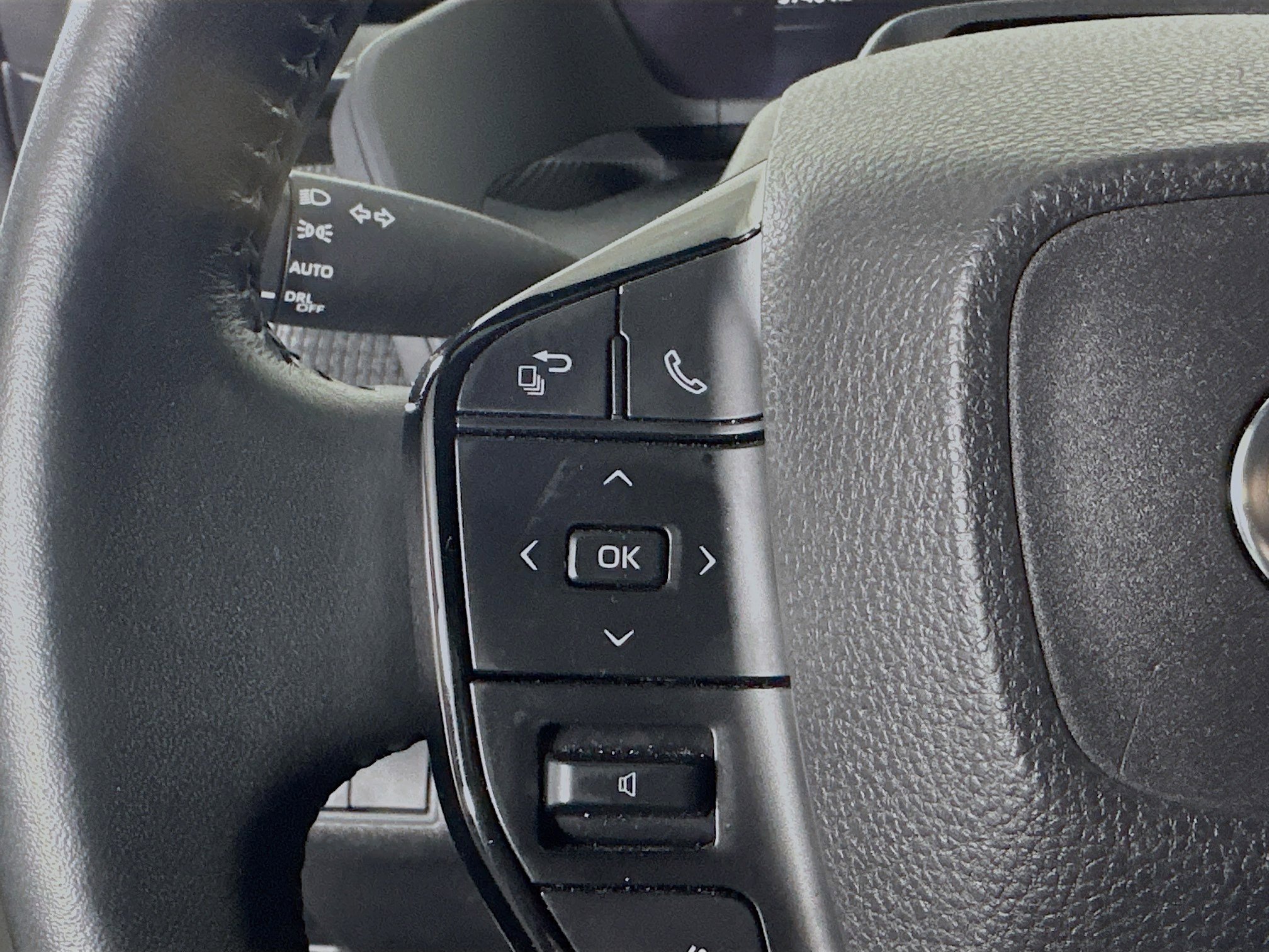 Used 2024 Toyota bZ4X Limited image 15