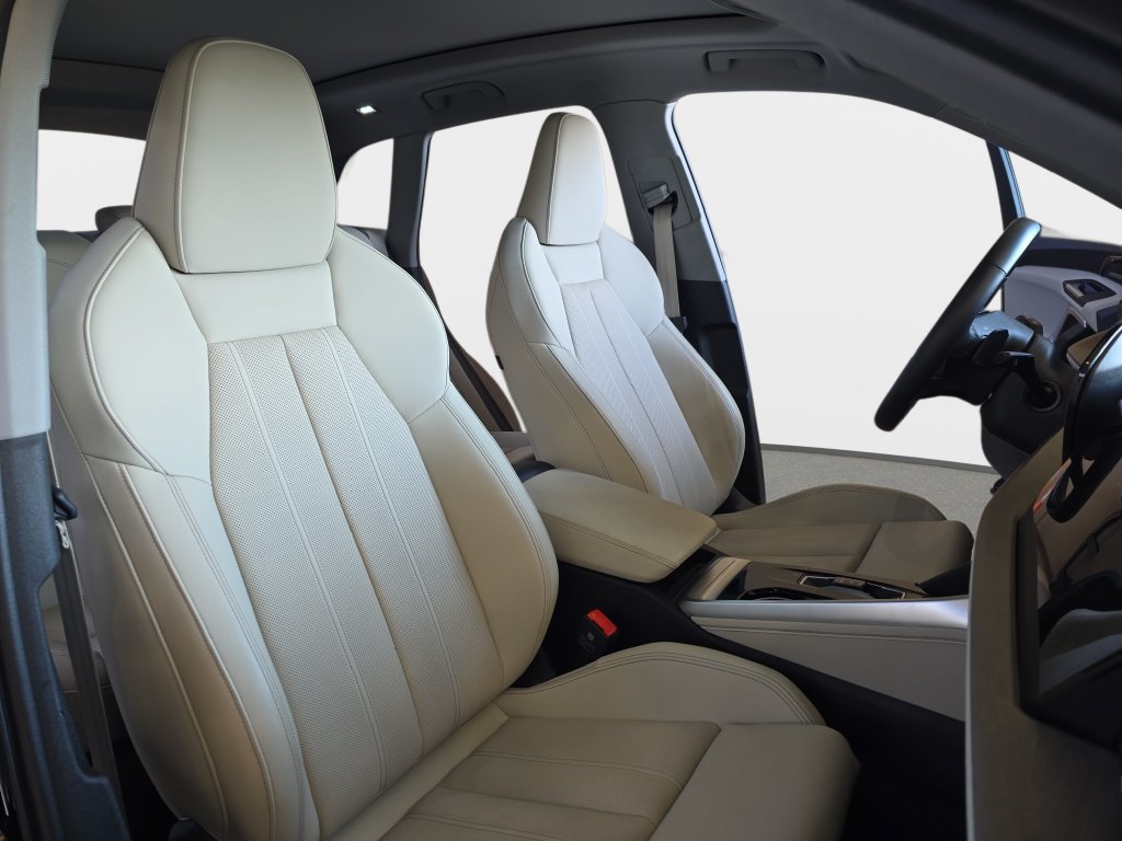 Used 2025 Audi Q5 Premium w/ Premium Plus AWD/4WD image 12