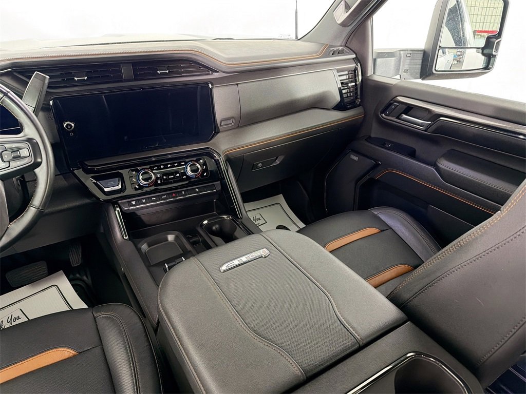 Used 2024 GMC Sierra 2500 AT4 w/ AT4 Premium Plus Package image 21