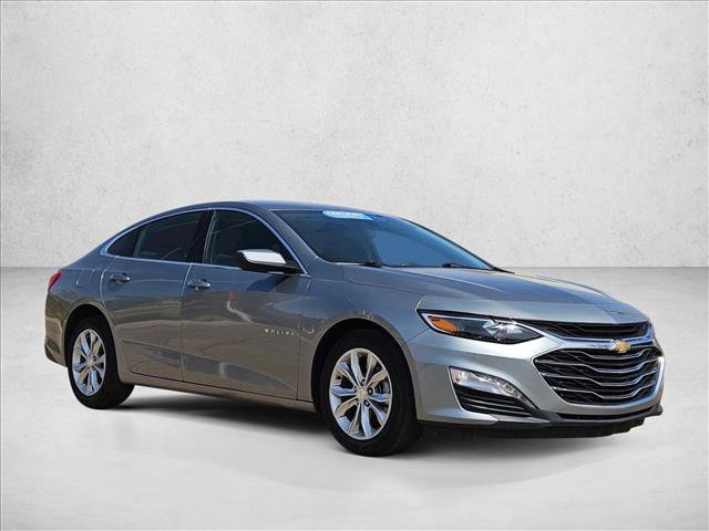 Used 2025 Chevrolet Malibu LT image 3
