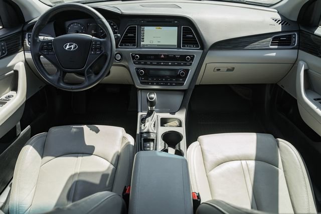 Used 2015 Hyundai Sonata Limited w/ Option Group 06 FWD image 23