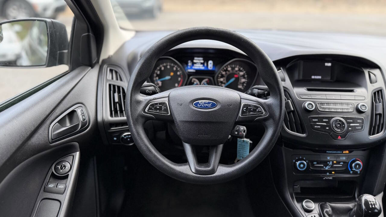 Used 2015 Ford Focus S image 19