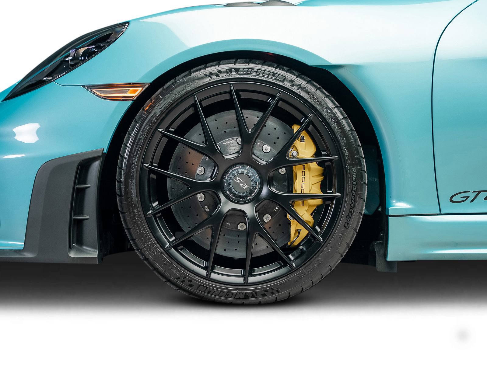Used 2025 Porsche 718 Cayman GT4 RS RWD image 28