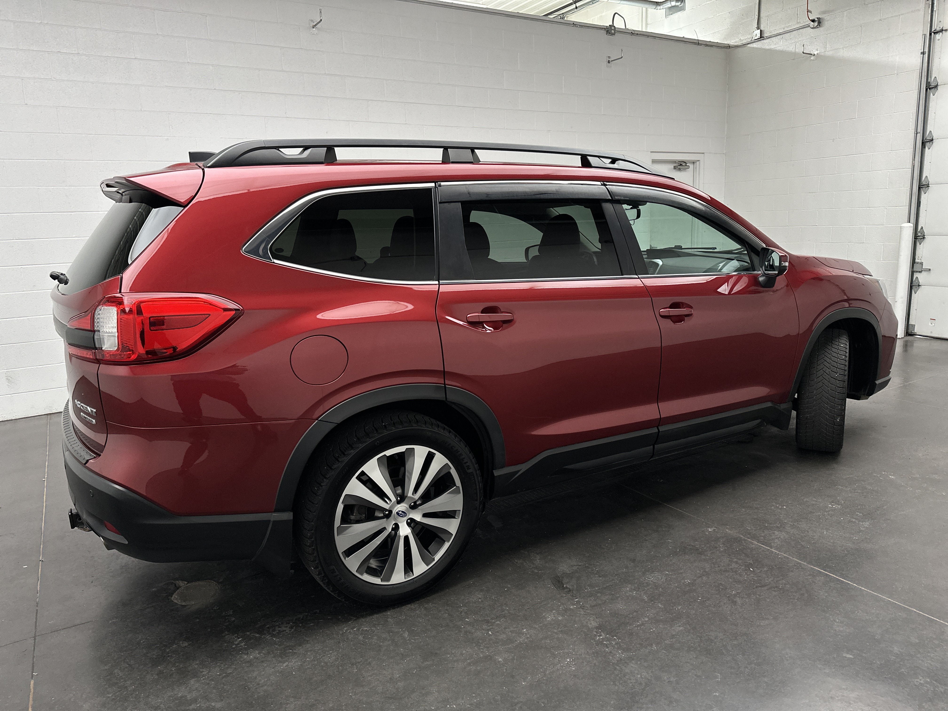 Used 2021 Subaru Ascent Limited w/ Technology Package AWD/4WD image 8